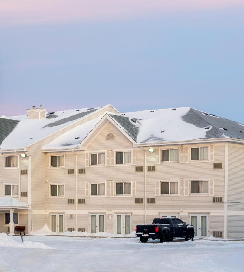 Travelodge Suites By Wyndham Regina - Eastgate Bay Eksteriør billede