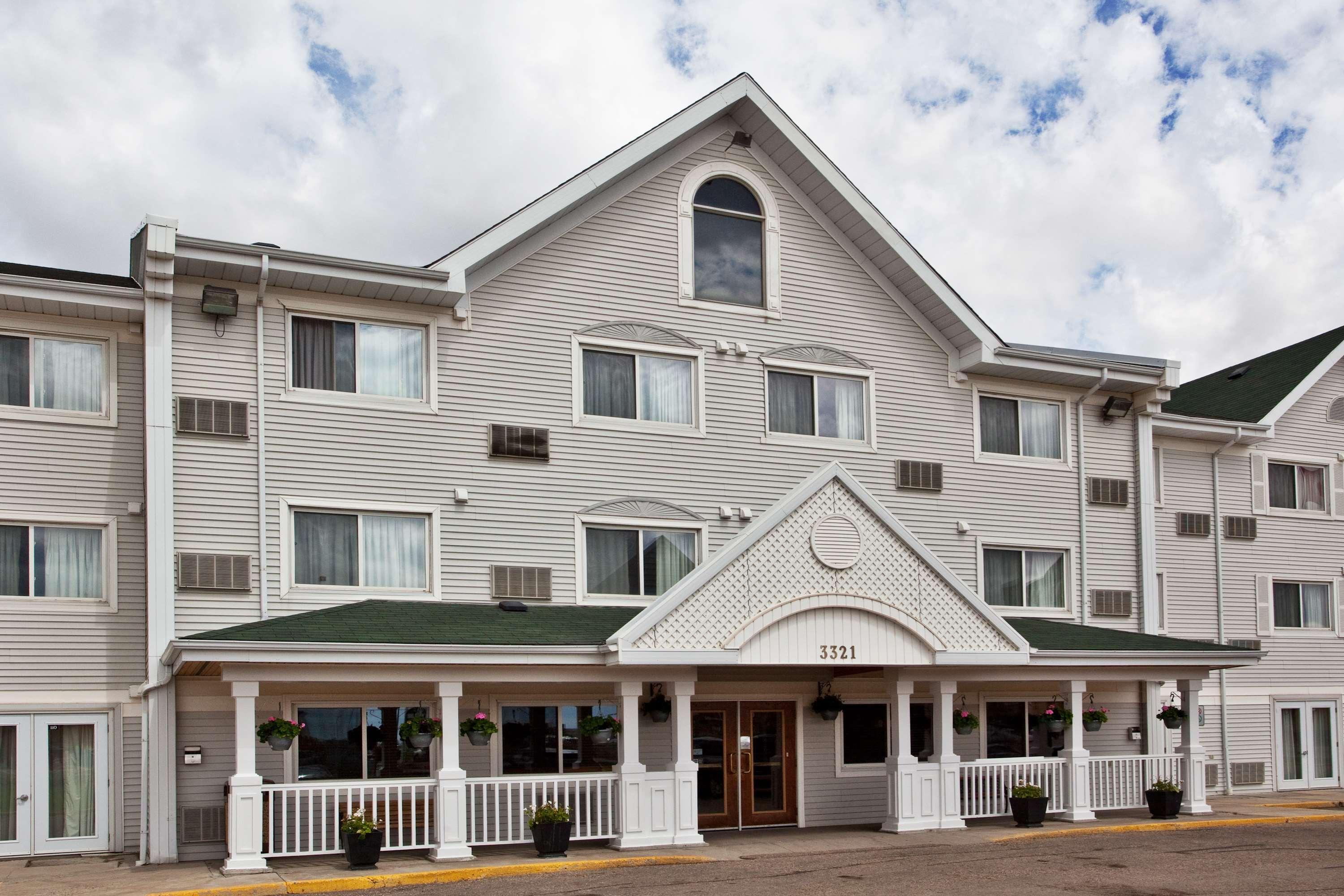 Travelodge Suites By Wyndham Regina - Eastgate Bay Eksteriør billede