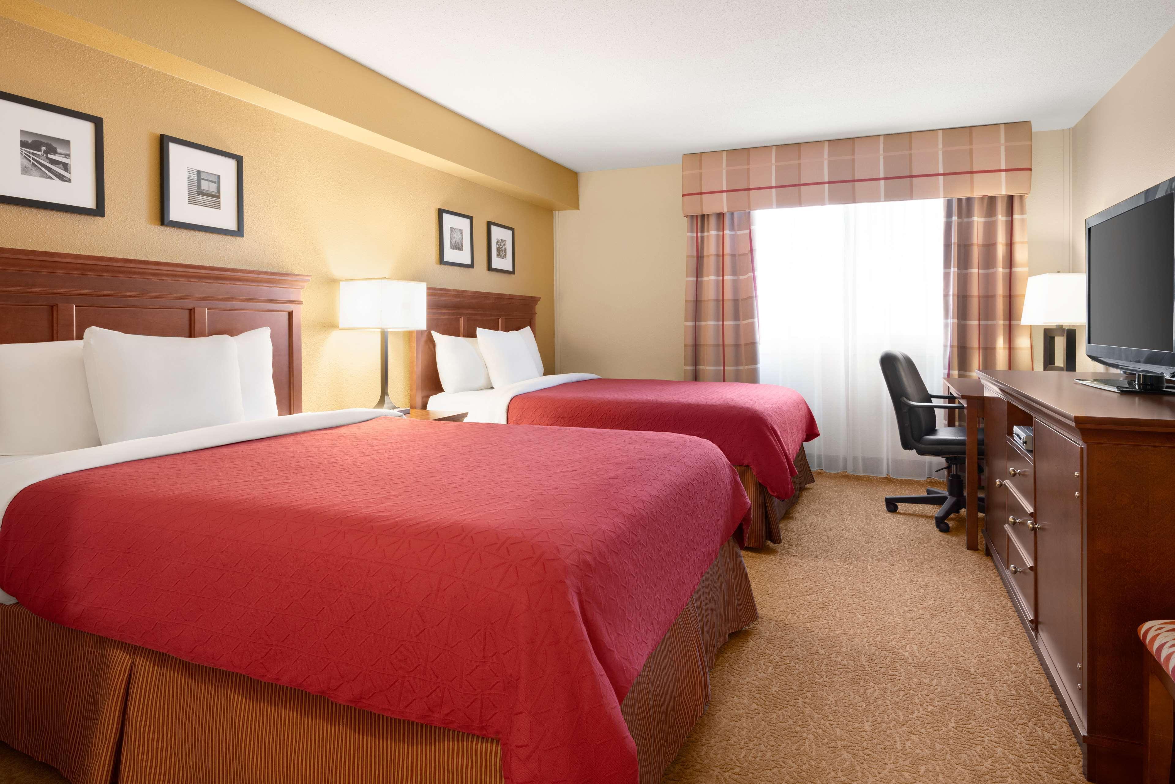 Travelodge Suites By Wyndham Regina - Eastgate Bay Eksteriør billede