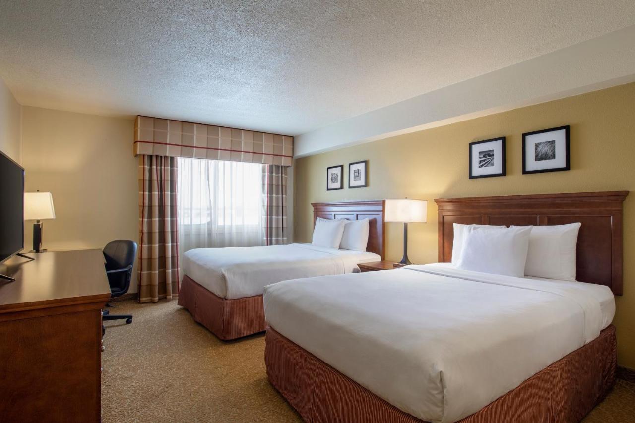 Travelodge Suites By Wyndham Regina - Eastgate Bay Eksteriør billede
