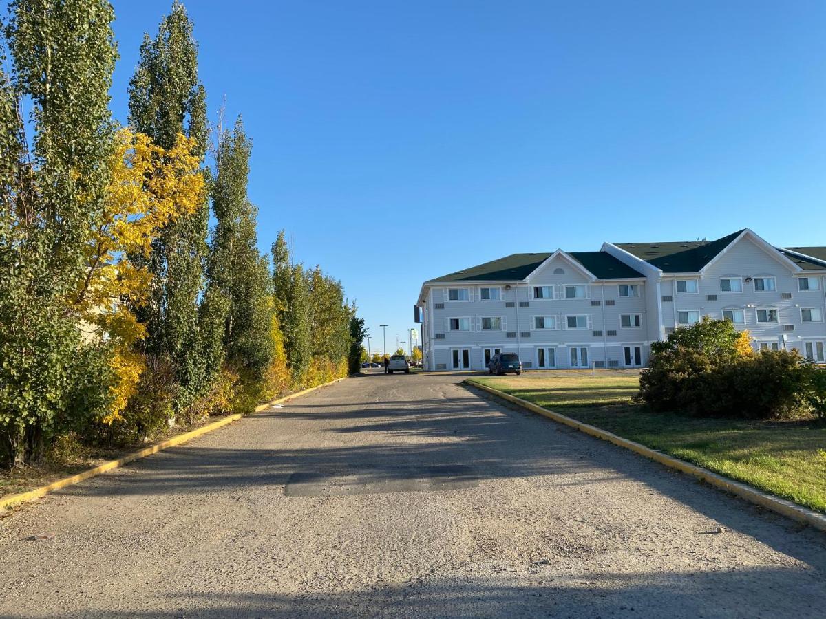 Travelodge Suites By Wyndham Regina - Eastgate Bay Eksteriør billede