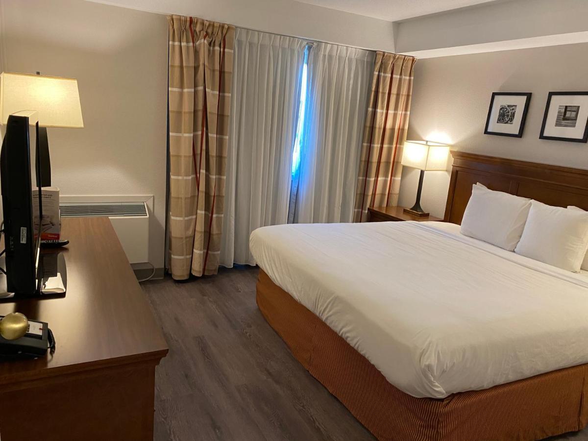 Travelodge Suites By Wyndham Regina - Eastgate Bay Eksteriør billede