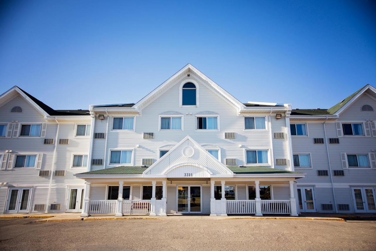 Travelodge Suites By Wyndham Regina - Eastgate Bay Eksteriør billede