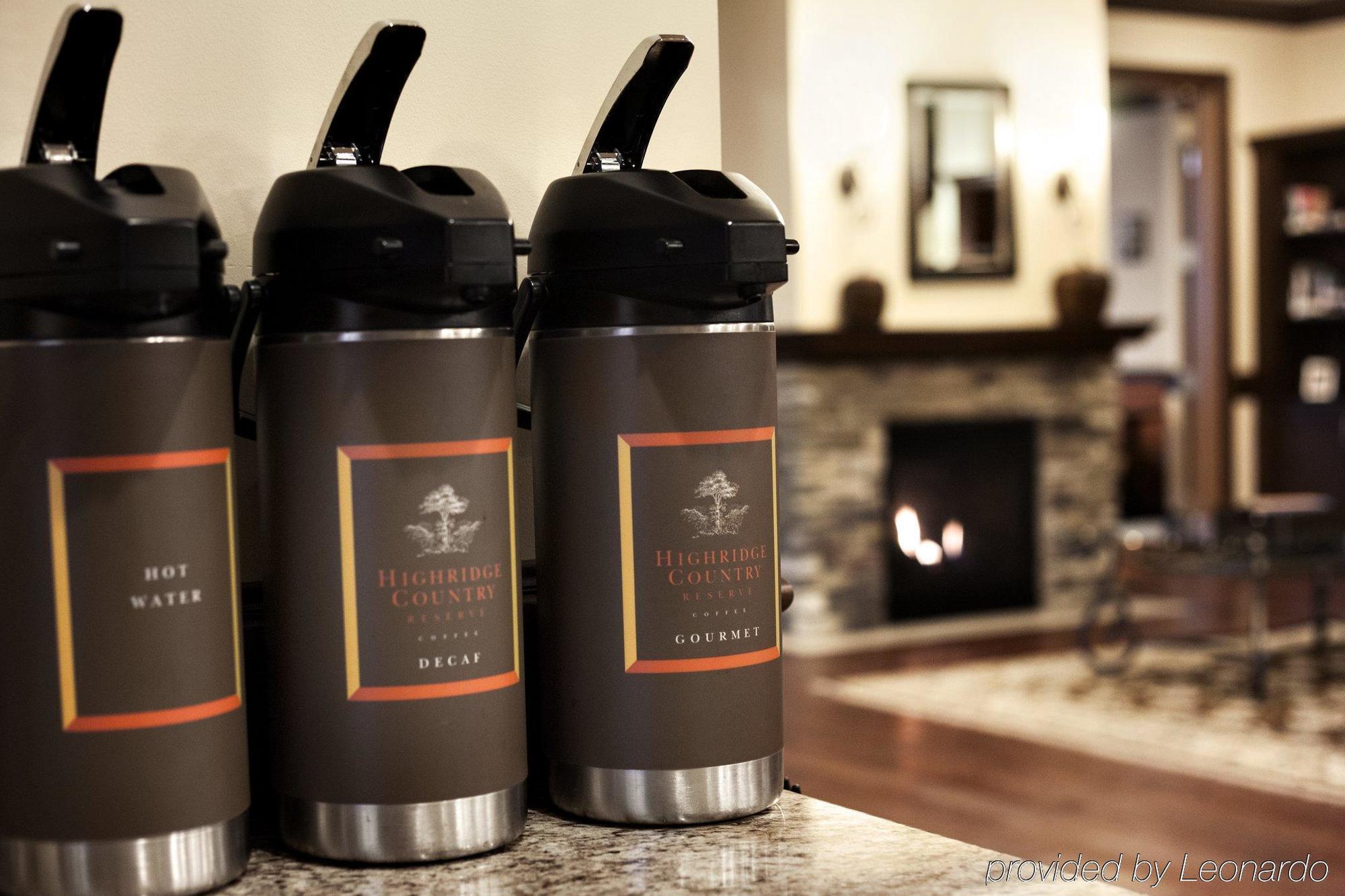 Travelodge Suites By Wyndham Regina - Eastgate Bay Eksteriør billede