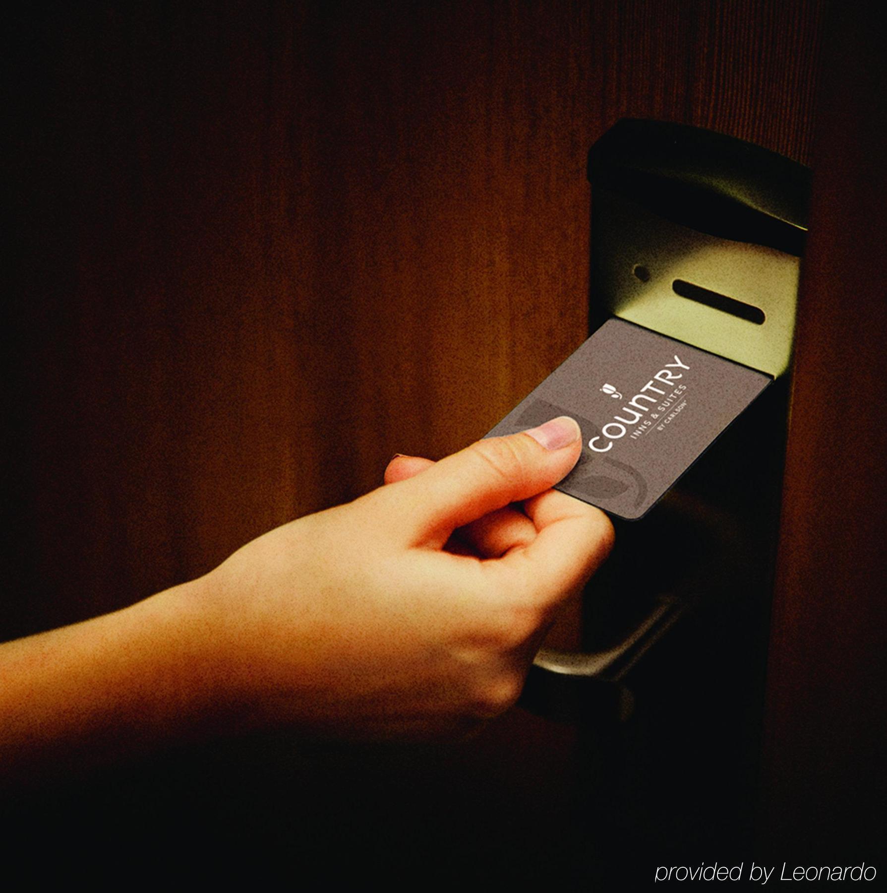 Travelodge Suites By Wyndham Regina - Eastgate Bay Eksteriør billede